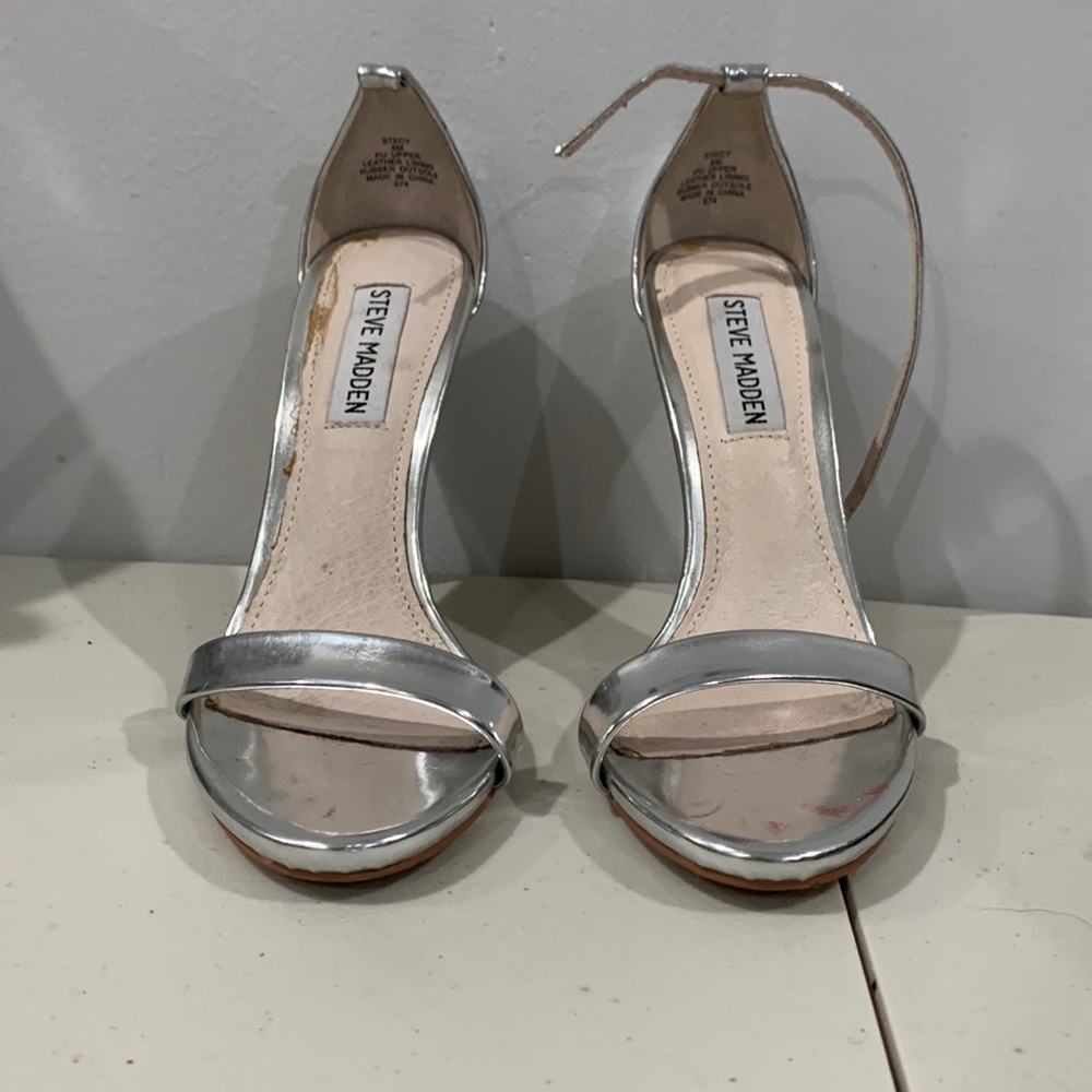 STEVE MADDEN SILVER HEELS